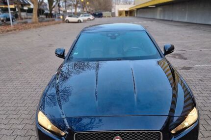 Jaguar XE 242.000 km 10.100 &euro; Dortmund 44141