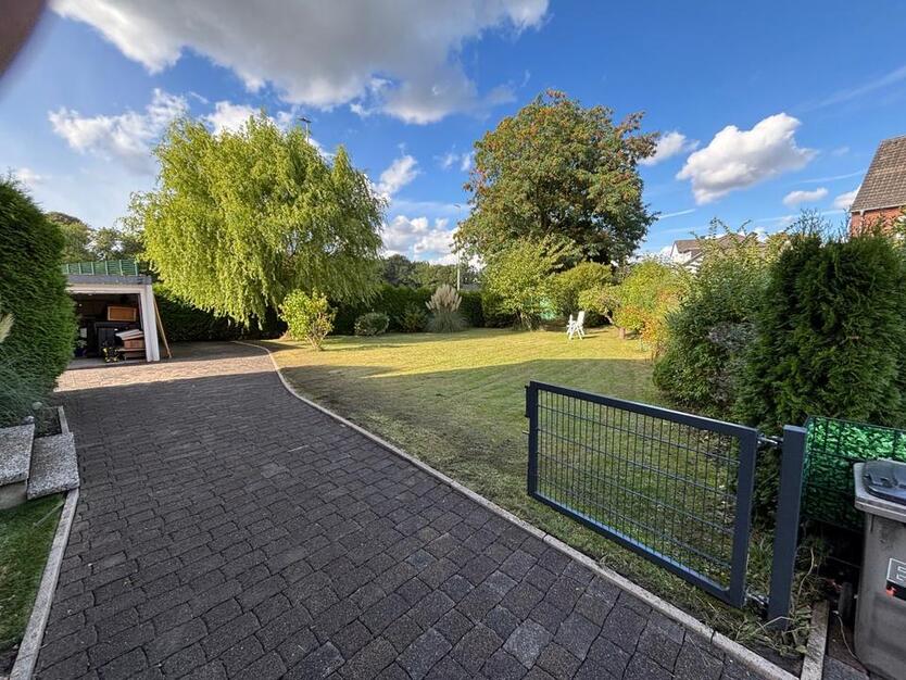 Doppelhaushälfte mit großem Garten in Ickern zimmer