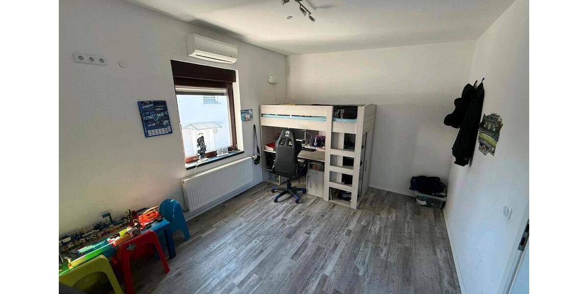 Einfamilienhaus Bochum Günnigfeld - 10 Zimmer, 242 m&sup2;, 649.000&euro; | Angebot:27075113