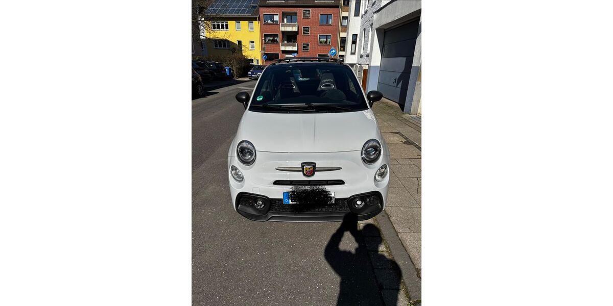 Abarth 695 12.600 km 27.400 &euro; Essen 45239