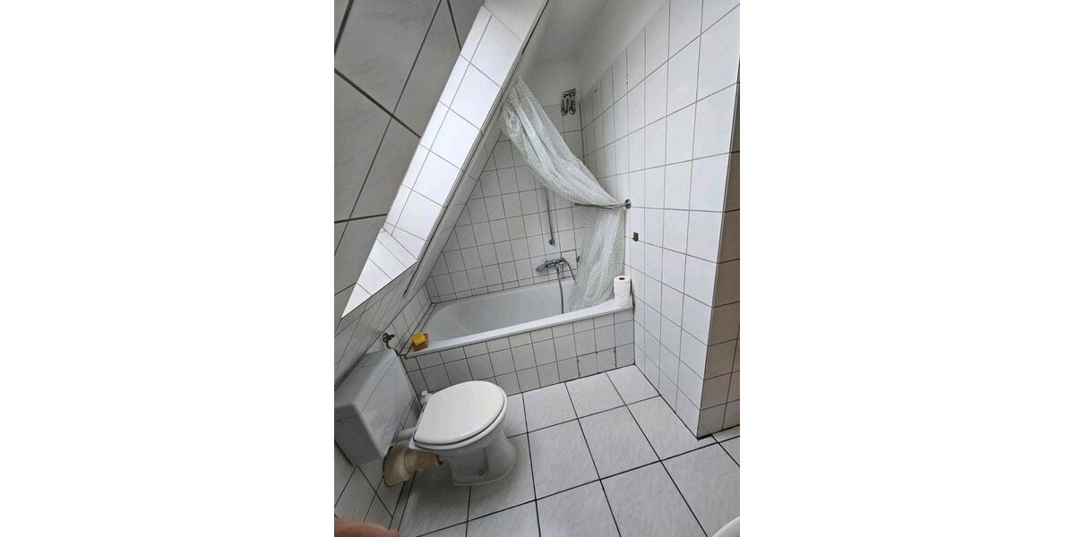 Dachgeschoßwohnung Castrop-Rauxel Bladenhorst - 2 Zimmer, 45 m&sup2;, 610&euro; | Angebot:27604050