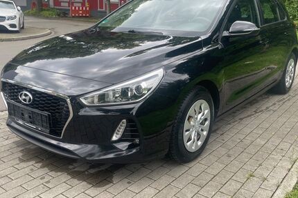 Hyundai i30 149.000 km 5.499 &euro; Gelsenkirchen 45889