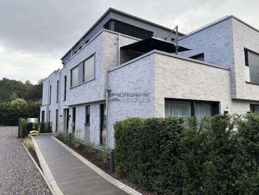 Wohnung zum Mieten in Hagen 1.610 € 111 m² 4 zimmer