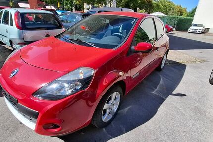 Renault Clio 139.000 km 2.990 € Dortmund 44339