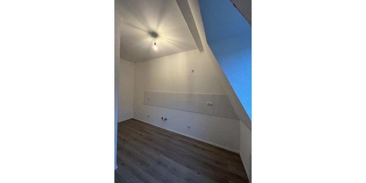 Dachgeschoßwohnung Oberhausen - 2 Zimmer, 47 m&sup2;, 423&euro; | Angebot:25805464