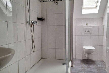 Modernisierte 2,5 Zimmer-KDB Wohnung (58qm) in ruhiger Lage von Essen Frintrop (Im Neerfeld 18)