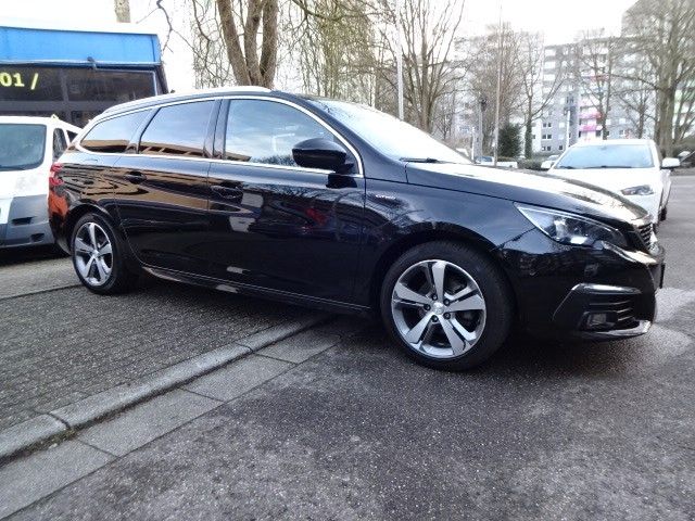 Peugeot 308 111.400 km 9.999 &euro; Essen 45276