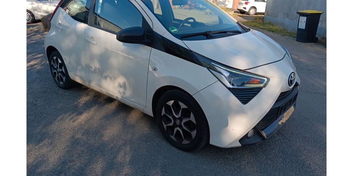 Toyota Aygo (X) 79.000 km 6.990 &euro; Dortmund 44269