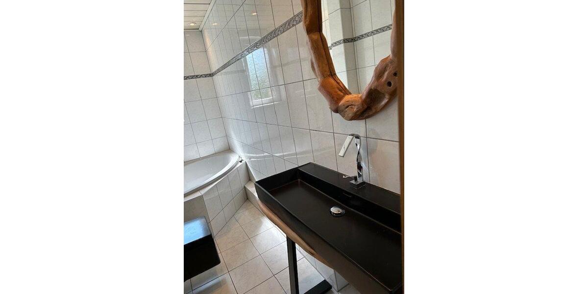 Etagenwohnung Essen Stadtkern - 1.5 Zimmer, 68 m&sup2;, 530&euro; | Angebot:26313887