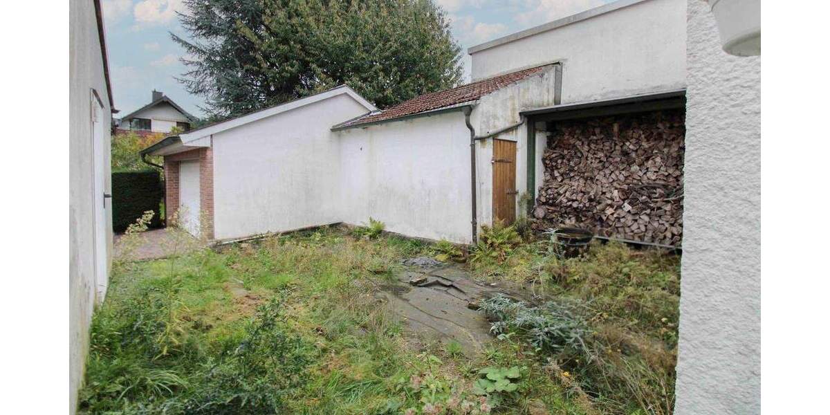 Mehrfamilienhaus, Wohnhaus Bochum Laer - 6 Zimmer, 211 m&sup2;, 349.000&euro; | Angebot:24974879