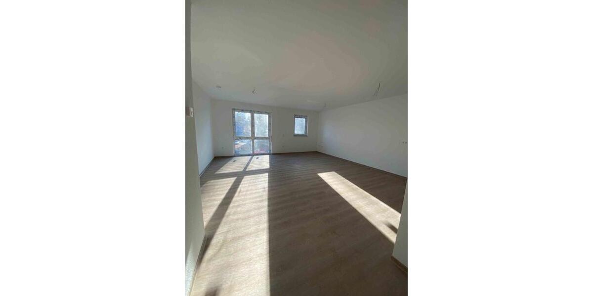 Erdgeschoßwohnung Essen Stadtbezirk VI - 1.5 Zimmer, 70 m&sup2;, 850&euro; | Angebot:26377385