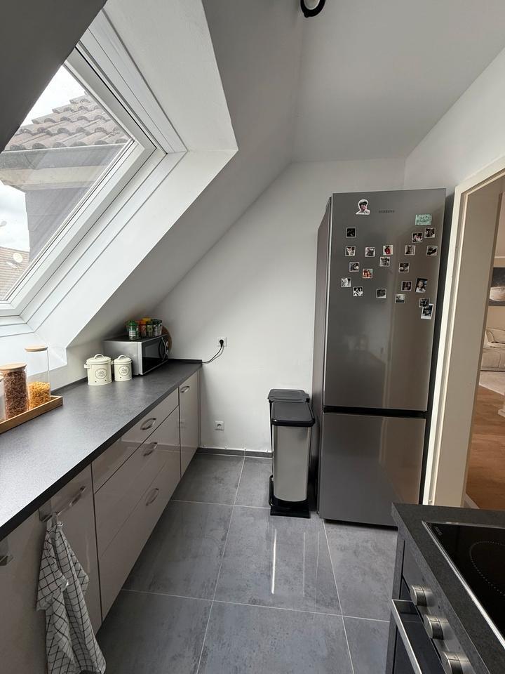 Schöne und große 2 Raum Maisonette Wohnung zimmer