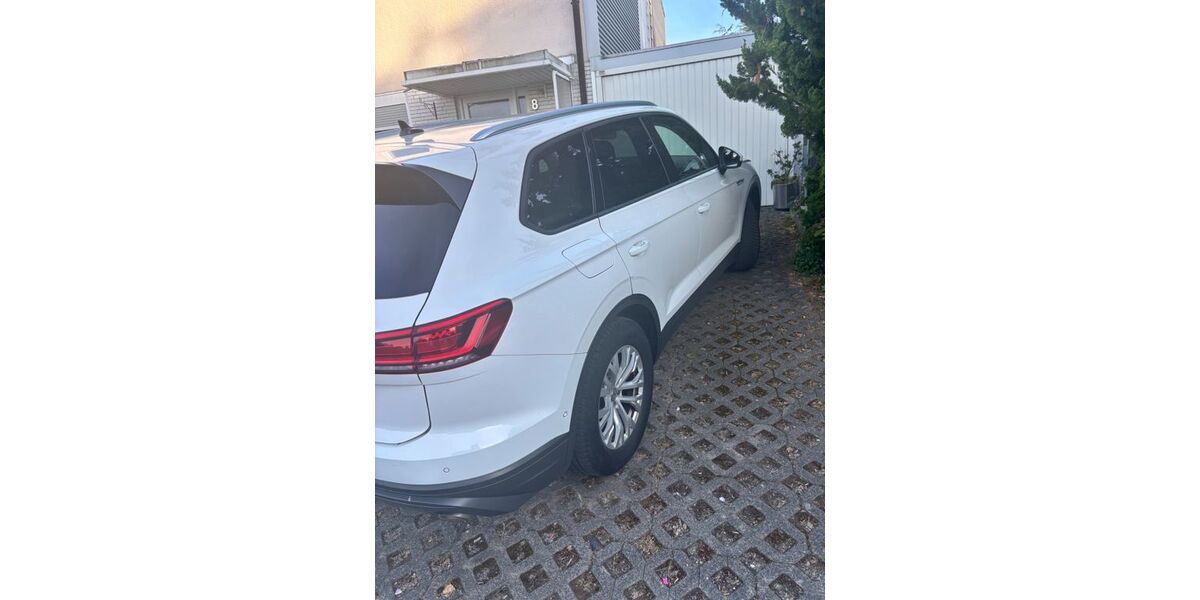 VW Touareg 129.000 km 28.000 &euro; Dortmund 44288
