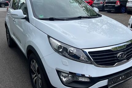 Kia Sportage 77.000 km 9.499 &euro; Recklinghausen 45663