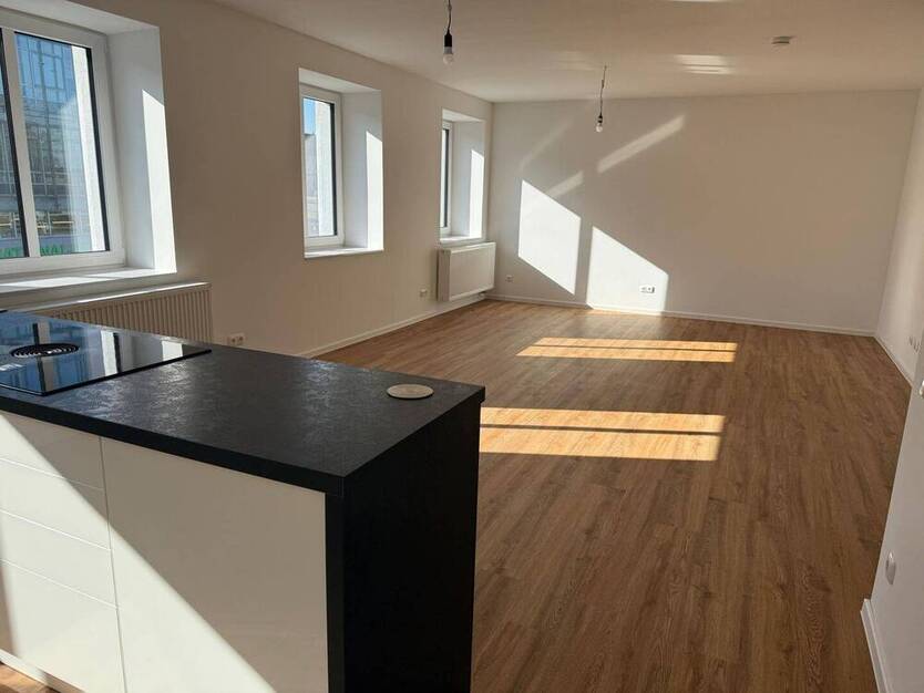 Erstbezug - Moderne & hochwertig sanierte Wohnung in zentraler Lage in Bredeney