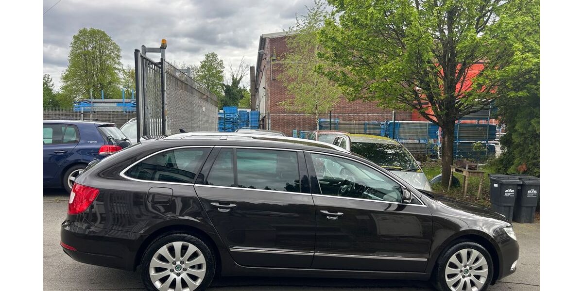 Skoda Superb 150.000 km 8.490 &euro; Essen 45326