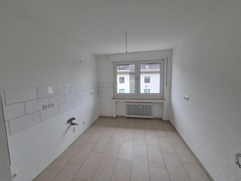 Erstbezug nach Modernisierung, Höntrop 3,5 Raum, Balkon, Gäste-WC zimmer