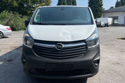 Opel Vivaro 228.000 km 6.250 &euro; Oberhausen 46045