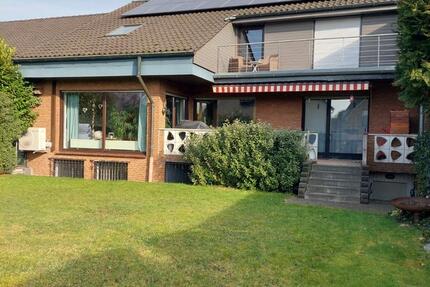 Haus Hünxe - 7 Zimmer, 250 m&sup2;, 2.200&euro; | Angebot:26295244