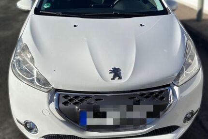 Peugeot 208 109.888 km 5.900 &euro; Dortmund 44379