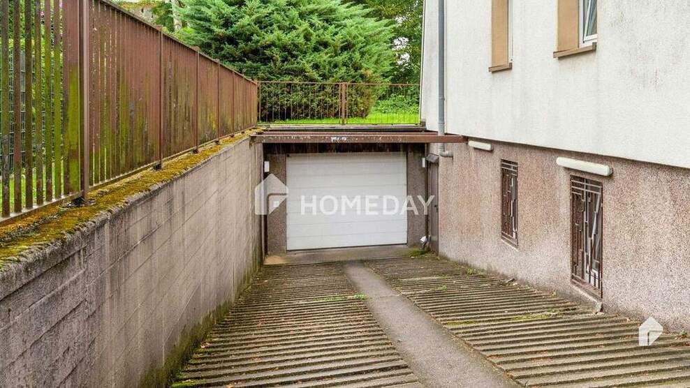 Bezugsfreie 4-Zimmer Wohnung mit Loggia und TG - Stellplatz in der beliebten Aplerbecker Mark 4 zimmer