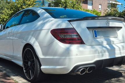 Mercedes-Benz C 250 160.000 km 13.500 € Mülheim an der Ruhr 45481