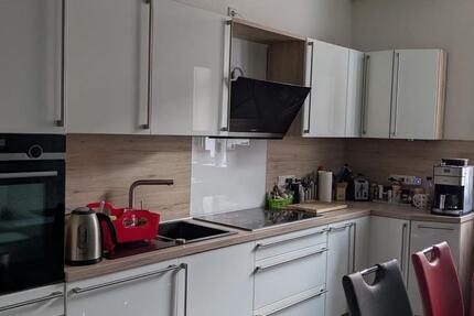 Keine Provision - Mehrfamilienhaus mit Gewerbeeinheit zimmer