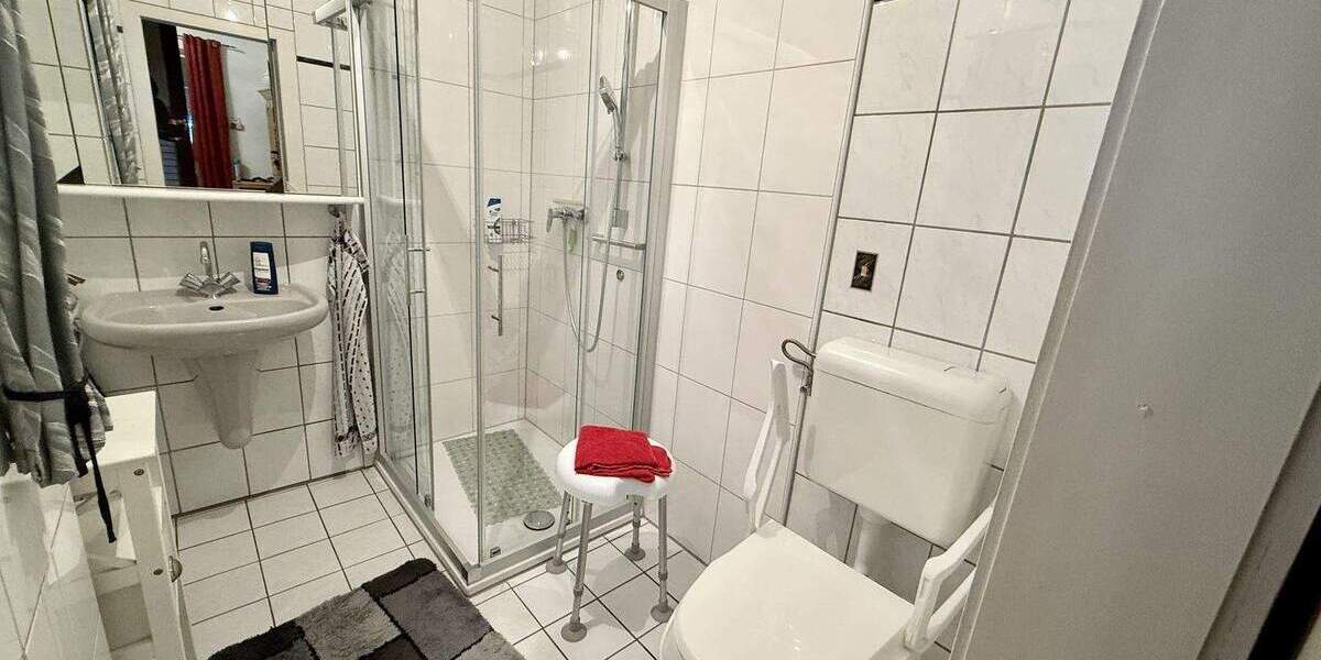 Reihenmittelhaus Gladbeck Schultendorf - 3 Zimmer, 80 m&sup2;, 200.000&euro; | Angebot:25190759