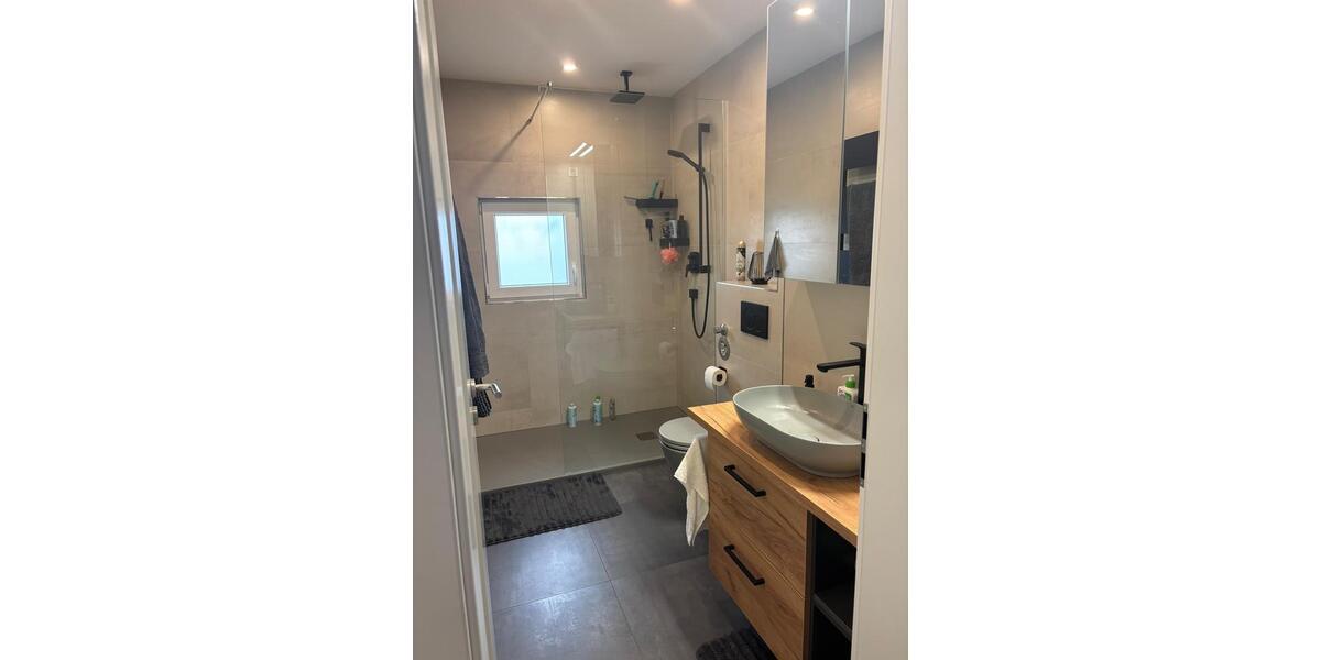 Erdgeschoßwohnung Dortmund Huckarde - 3 Zimmer, 77 m&sup2;, 1.450&euro; | Angebot:25282822