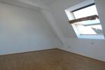 Dachgeschoßwohnung Essen Stadtbezirk IV - 3 Zimmer, 70 m&sup2;, 737&euro; | Angebot:26464148