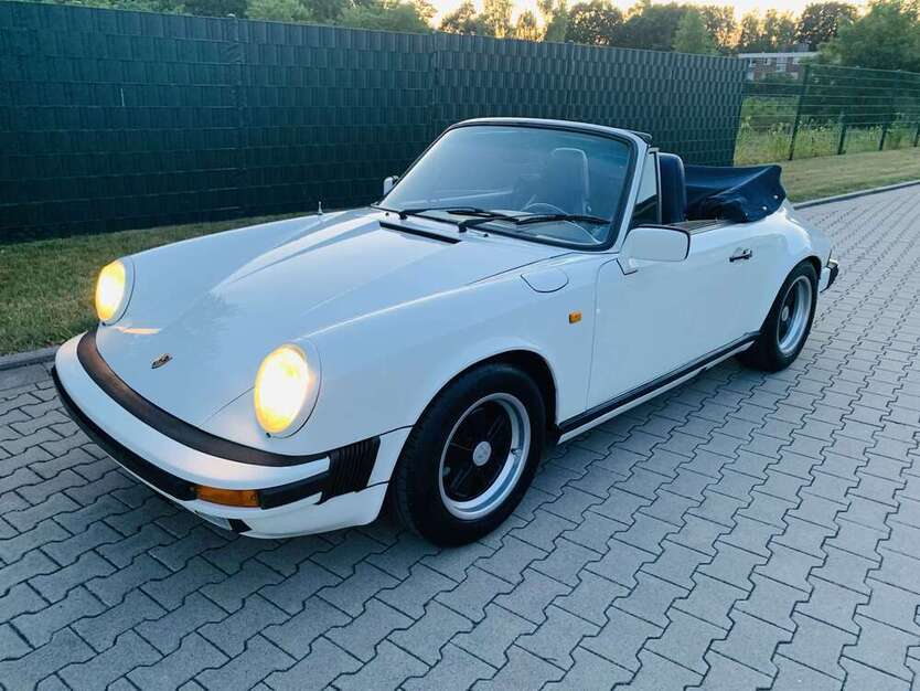 911