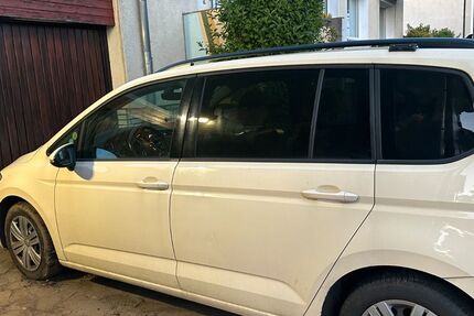 VW Touran 489.000 km 4.999 &euro; Gelsenkirchen 45881