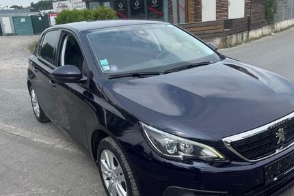 Peugeot 308 81.000 km 8.990 € Gelsenkirchen 45884
