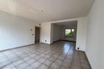 Großzügiges Reihenmittelhaus mit sonnigen Garten und eigener Garage