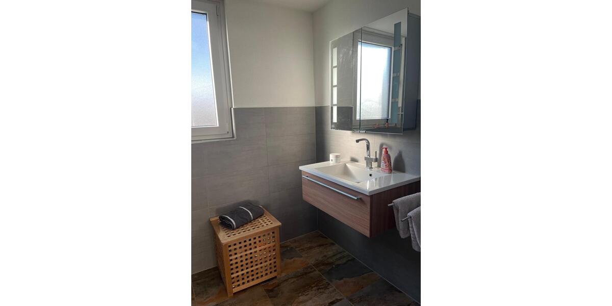 Dachgeschoßwohnung Bochum Günnigfeld - 3.5 Zimmer, 90 m&sup2;, 249.000&euro; | Angebot:25638269