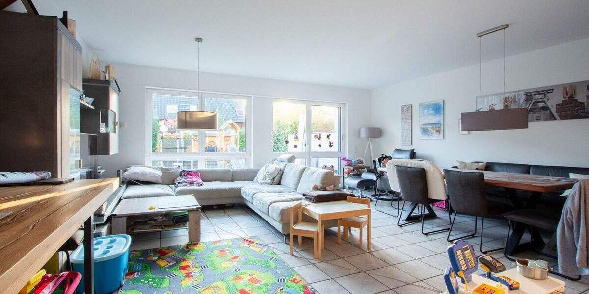 Reihenmittelhaus Bottrop Eigen - 4 Zimmer, 142 m&sup2;, 439.000&euro; | Angebot:25475459