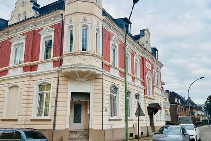 Attraktives Immobilienangebot: Mehrfamilienhaus + Einfamilienhaus zimmer