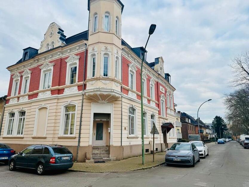 Attraktives Immobilienangebot: Mehrfamilienhaus + Einfamilienhaus zimmer