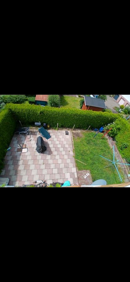 Erdgeschosswohnung mit Terrasse ,Garten und Garage 3,5 Zimmer zimmer