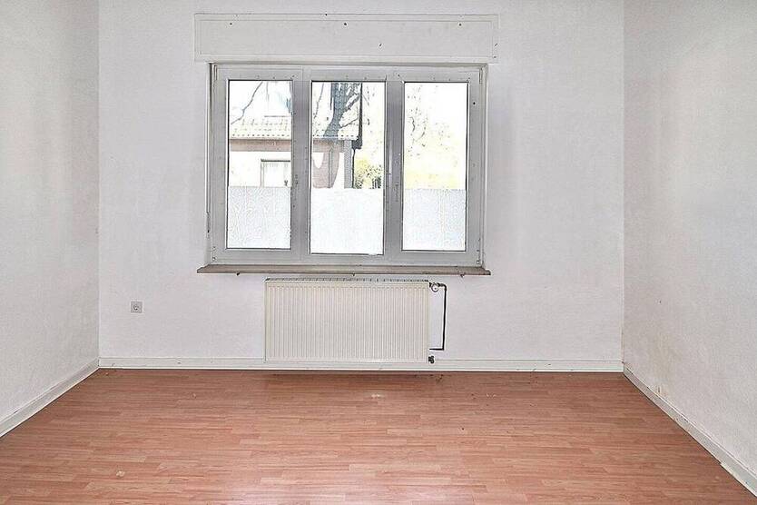 Freihstehendes Dreifamilienhaus mit Potential in Recklinghausen provisionsfrei zu verkaufen!