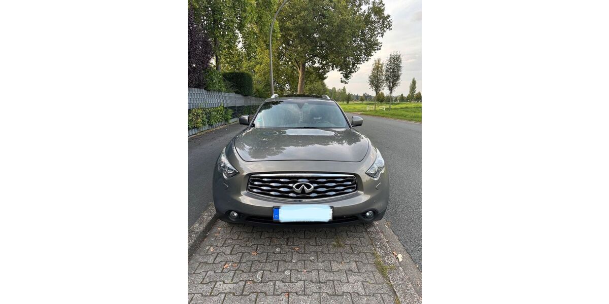INFINITI FX 219.500 km 8.750 &euro; Dortmund 44149