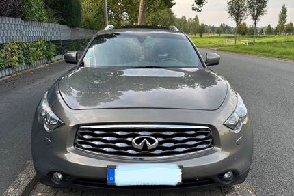INFINITI FX 219.500 km 8.999 &euro; Dortmund 44149