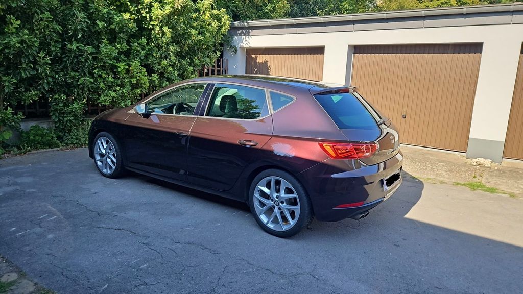 Seat Leon 73.325 km 13.500 &euro; Gelsenkirchen 45897