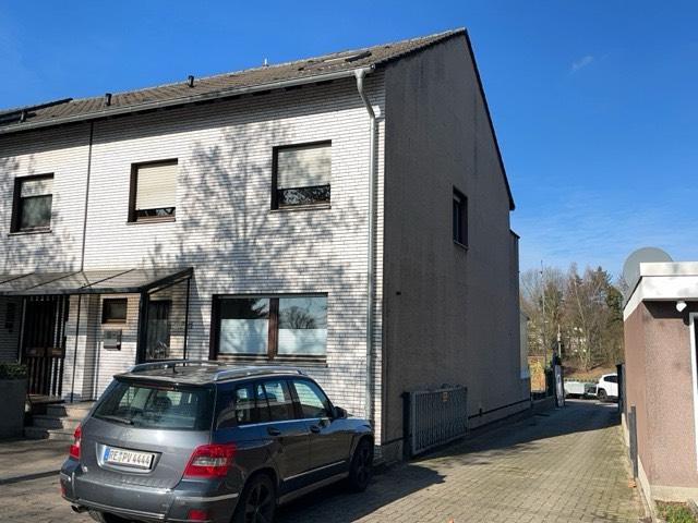 Reihenhaus Recklinghausen Berghausen - 7 Zimmer, 147 m&sup2;, 340.000&euro; | Angebot:25100024