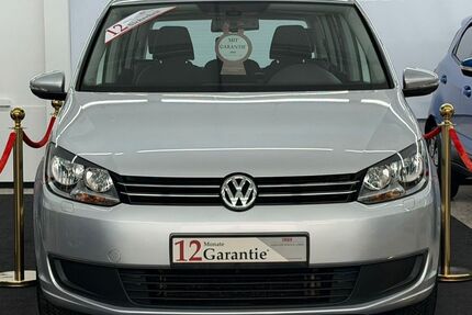 VW Touran 104.763 km 8.999 &euro; Oberhausen 46049