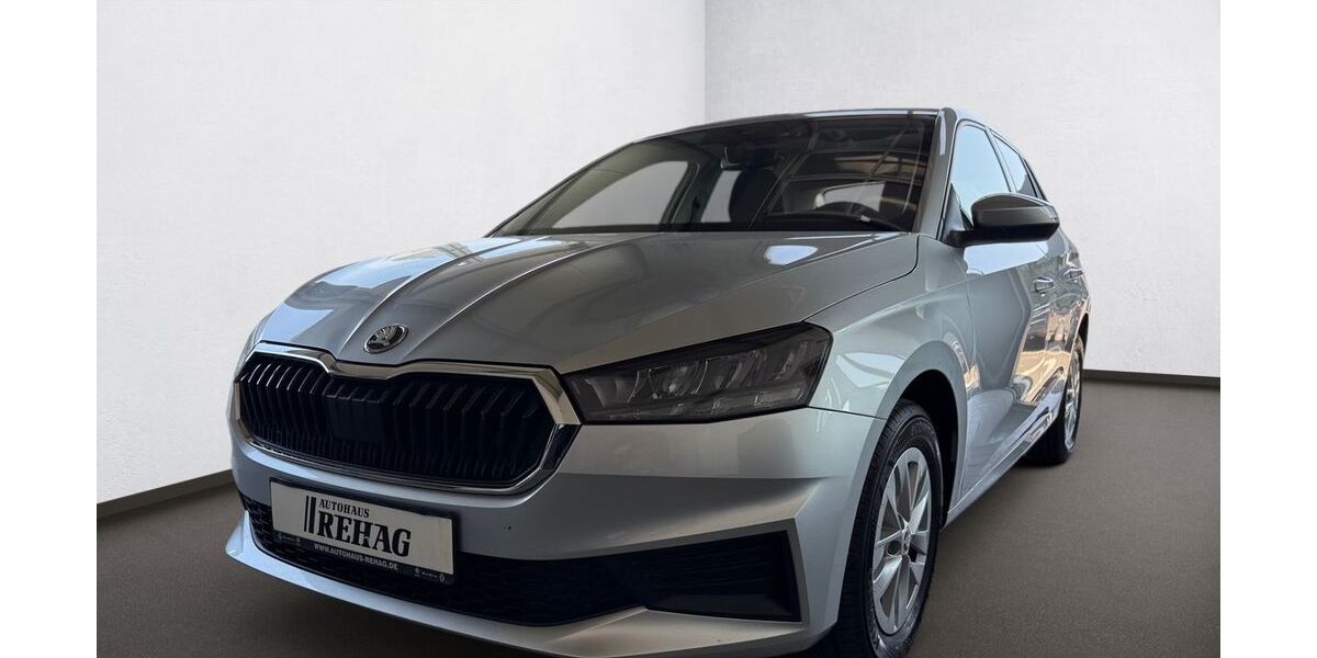 Skoda Fabia 5.606 km 14.990 &euro; Recklinghausen 45659