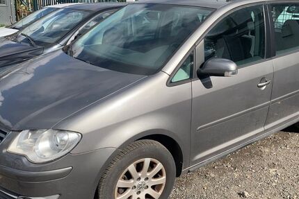 VW Touran 240.000 km 2.300 € Bottrop 46238
