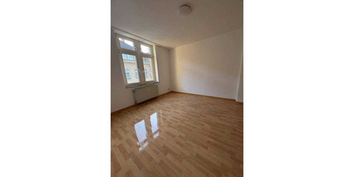 Etagenwohnung Gelsenkirchen Neustadt - 4 Zimmer, 103 m&sup2;, 732&euro; | Angebot:25339795