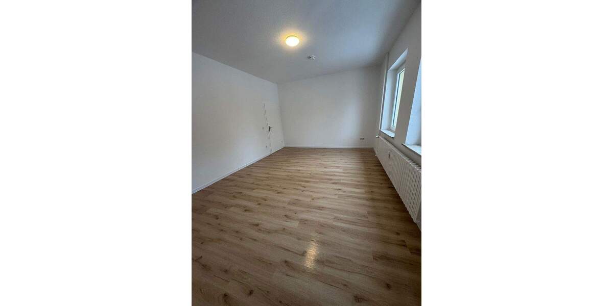 Etagenwohnung Witten Annen - 3 Zimmer, 85 m&sup2;, 890&euro; | Angebot:25341275