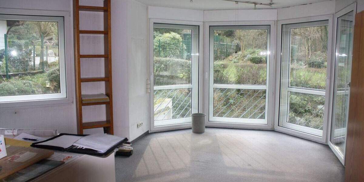 RESERVIERT! Büroräume in Herne-Sodingen mit Stellplätzen und Garage, eigenem Eingang 3 zimmer